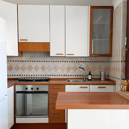 House Апартаменты Монтесильвано